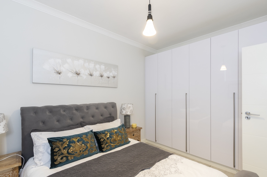 To Let 3 Bedroom Property for Rent in Paardevlei Western Cape